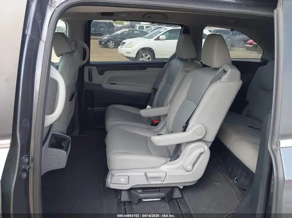 5FNRL6H72JB005349 2018 HONDA ODYSSEY - Image 8
