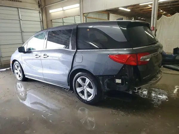 5FNRL6H72JB007800 2018 HONDA ODYSSEY - Image 2