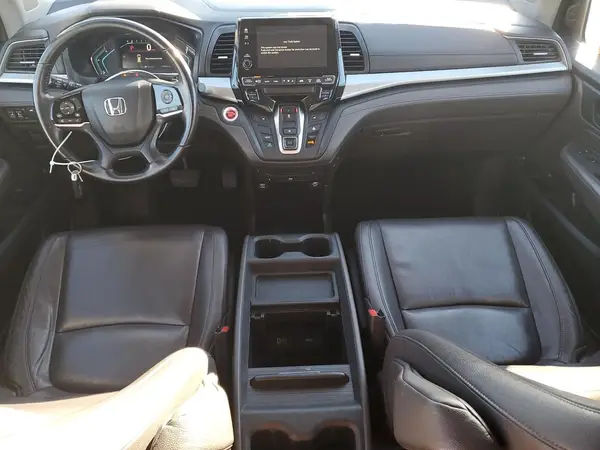 5FNRL6H72JB008591 2018 HONDA ODYSSEY - Image 8