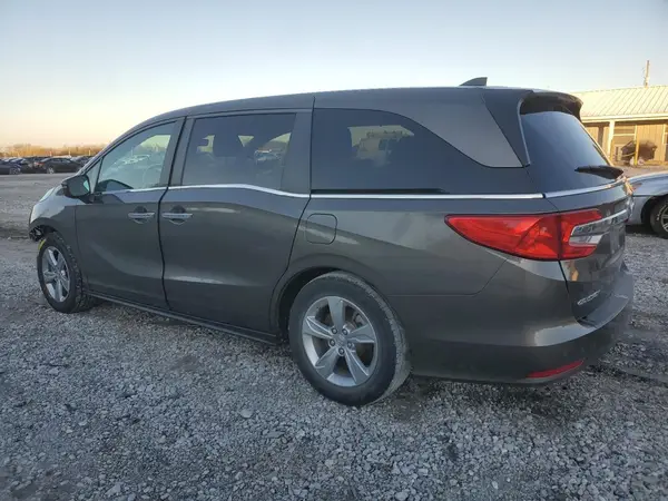 5FNRL6H72JB013113 2018 HONDA ODYSSEY - Image 2