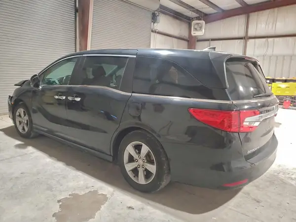 5FNRL6H72JB016609 2018 HONDA ODYSSEY - Image 2