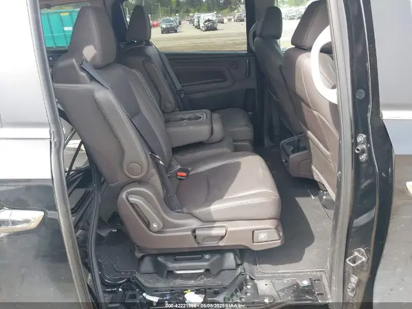5FNRL6H72JB023429 2018 HONDA ODYSSEY - Image 8