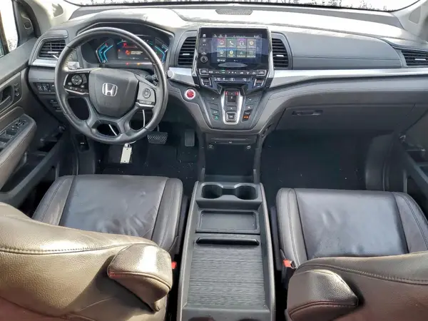 5FNRL6H72JB029960 2018 HONDA ODYSSEY - Image 8