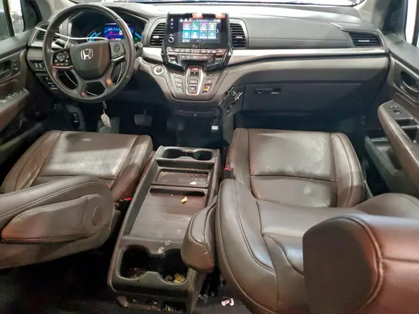 5FNRL6H72JB032650 2018 HONDA ODYSSEY - Image 8