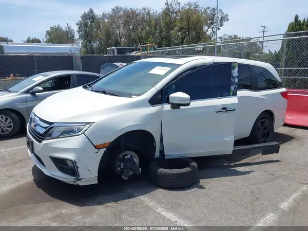 5FNRL6H72JB034253 2018 HONDA ODYSSEY - Image 2