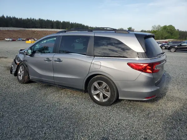 5FNRL6H72JB038206 2018 HONDA ODYSSEY - Image 2