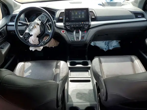 5FNRL6H72JB039825 2018 HONDA ODYSSEY - Image 8