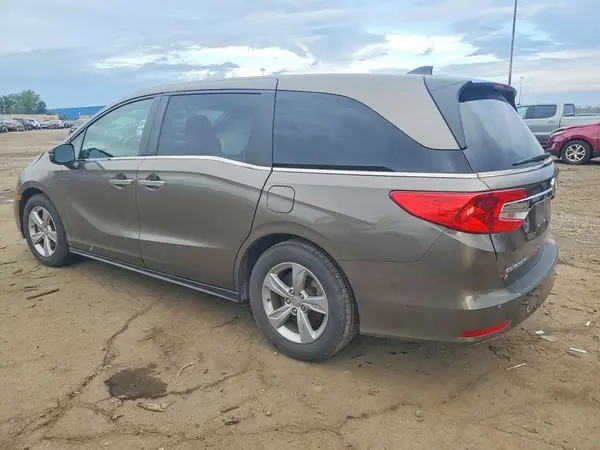 5FNRL6H72JB044796 2018 HONDA ODYSSEY - Image 2