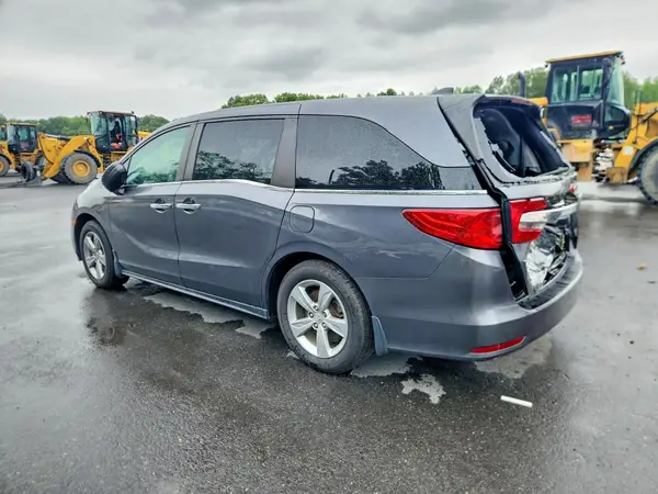 5FNRL6H72JB048900 2018 HONDA ODYSSEY - Image 2