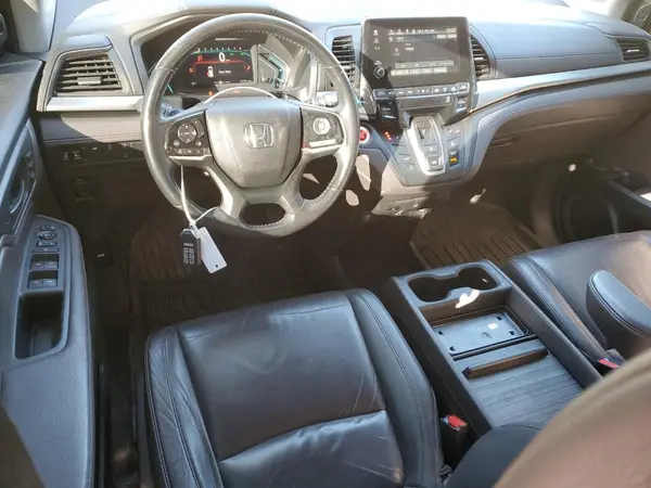 5FNRL6H72JB057113 2018 HONDA ODYSSEY - Image 8