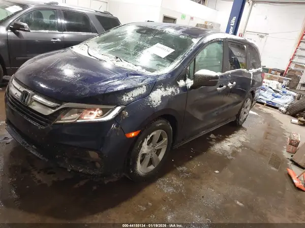 5FNRL6H72JB057922 2018 HONDA ODYSSEY - Image 2