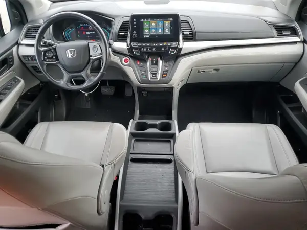5FNRL6H72JB059587 2018 HONDA ODYSSEY - Image 8