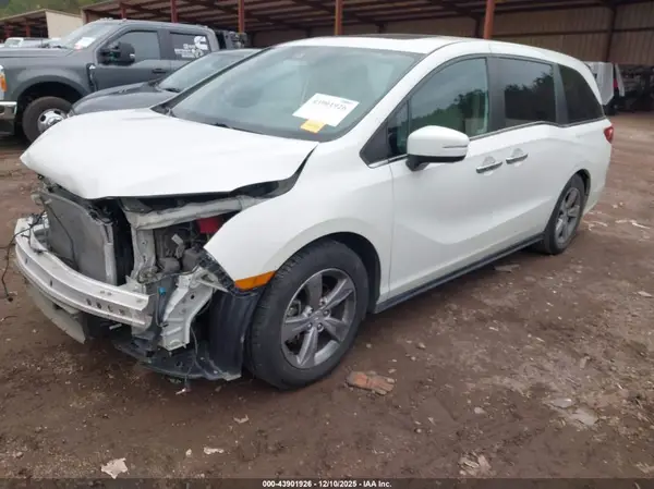 5FNRL6H72JB059914 2018 HONDA ODYSSEY - Image 2