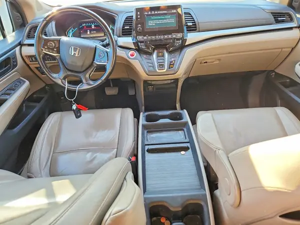 5FNRL6H72JB059928 2018 HONDA ODYSSEY - Image 8