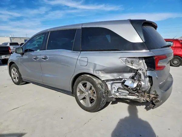 5FNRL6H72JB062456 2018 HONDA ODYSSEY - Image 2