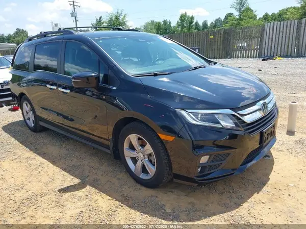 5FNRL6H72JB065180 2018 HONDA ODYSSEY - Image 1