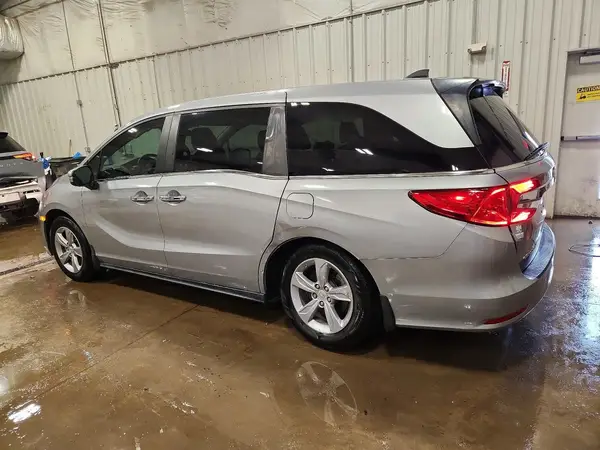 5FNRL6H72JB066099 2018 HONDA ODYSSEY - Image 2