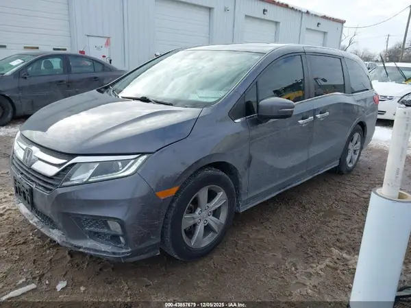 5FNRL6H72JB067690 2018 HONDA ODYSSEY - Image 2