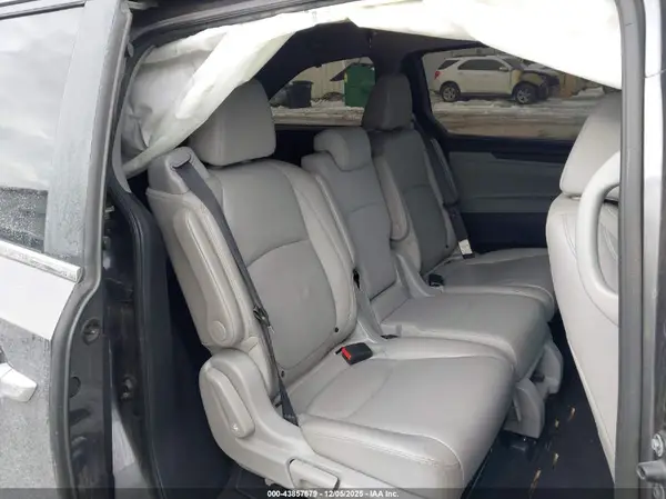 5FNRL6H72JB067690 2018 HONDA ODYSSEY - Image 8