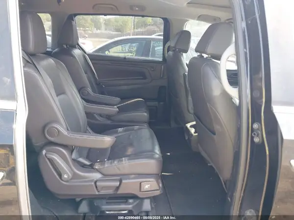 5FNRL6H72JB068709 2018 HONDA ODYSSEY - Image 8