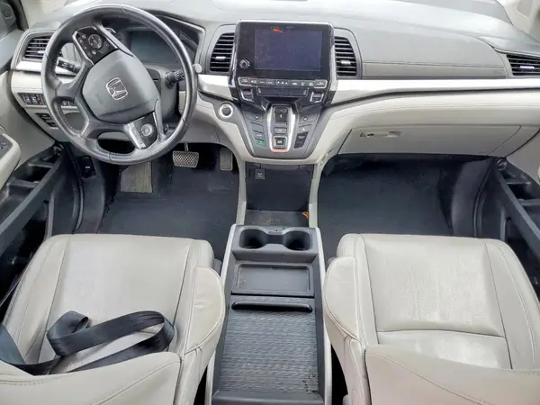 5FNRL6H72JB071660 2018 HONDA ODYSSEY - Image 8