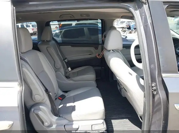 5FNRL6H72JB075126 2018 HONDA ODYSSEY - Image 8