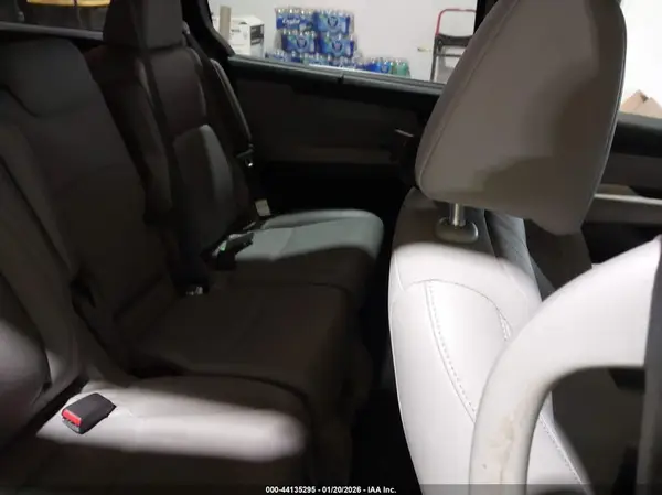 5FNRL6H72JB075398 2018 HONDA ODYSSEY - Image 8