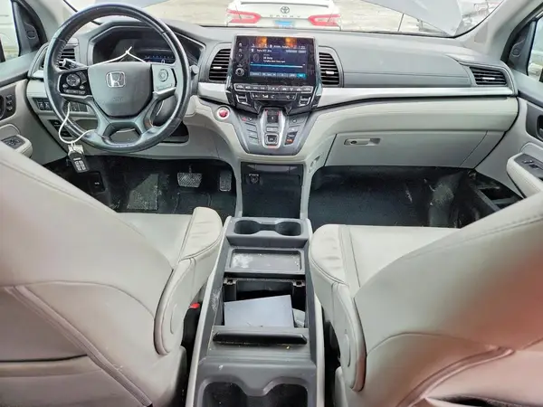 5FNRL6H72JB076518 2018 HONDA ODYSSEY - Image 8