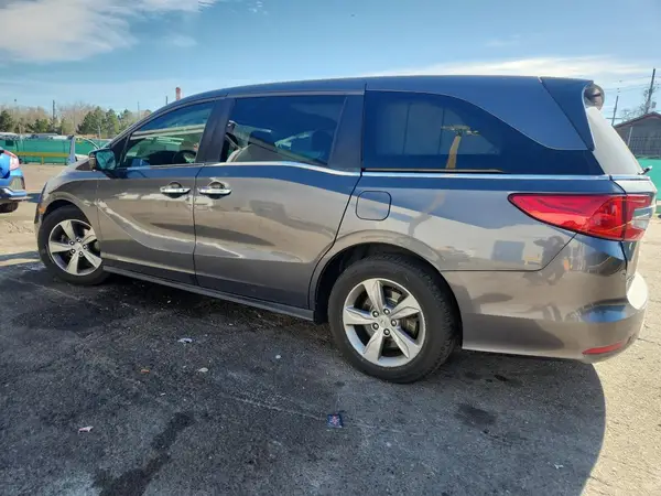 5FNRL6H72JB076602 2018 HONDA ODYSSEY - Image 2
