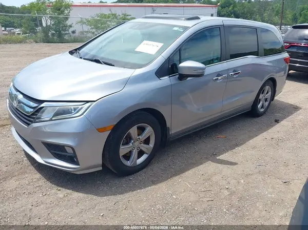 5FNRL6H72JB077135 2018 HONDA ODYSSEY - Image 2