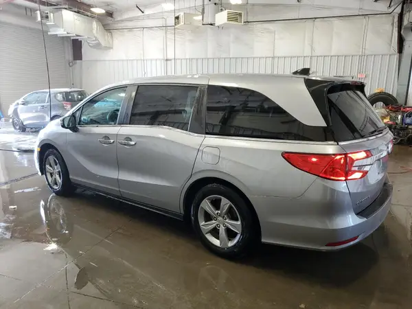 5FNRL6H72JB077894 2018 HONDA ODYSSEY - Image 2