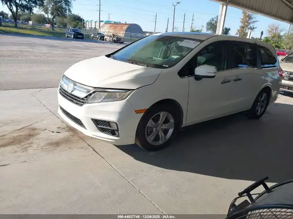 5FNRL6H72JB079841 2018 HONDA ODYSSEY - Image 2