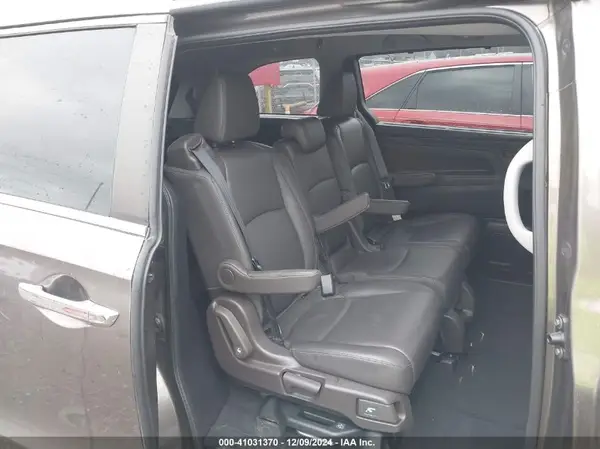 5FNRL6H72JB081086 2018 HONDA ODYSSEY - Image 8