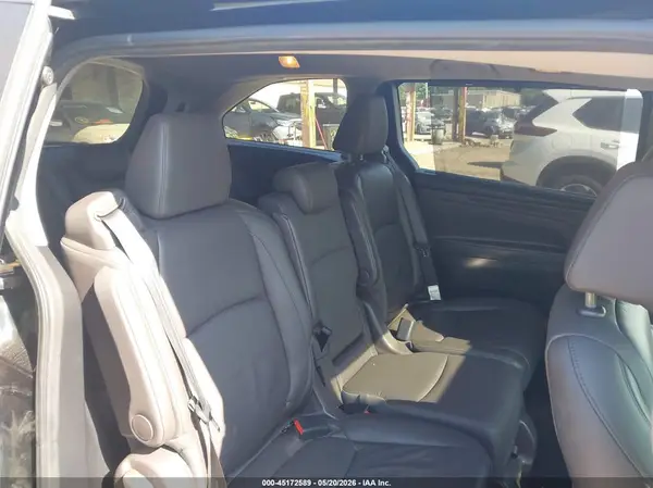 5FNRL6H72JB082674 2018 HONDA ODYSSEY - Image 8