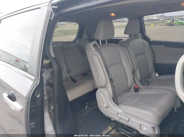 5FNRL6H72JB090127 2018 HONDA ODYSSEY - Image 8