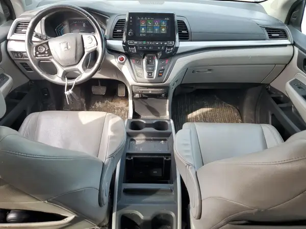 5FNRL6H72JB094033 2018 HONDA ODYSSEY - Image 8