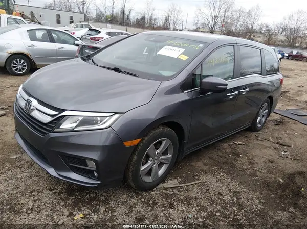 5FNRL6H72JB094694 2018 HONDA ODYSSEY - Image 2