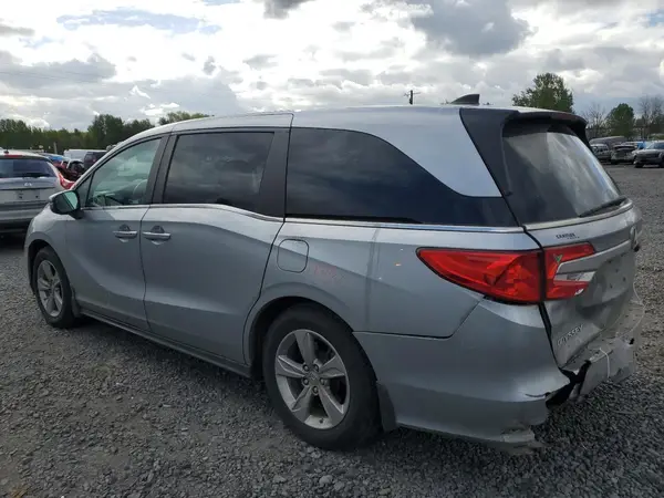 5FNRL6H72JB099281 2018 HONDA ODYSSEY - Image 2