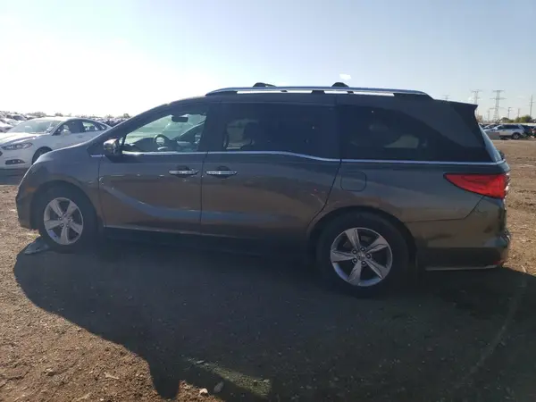 5FNRL6H72JB100896 2018 HONDA ODYSSEY - Image 2