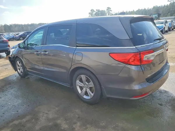 5FNRL6H72JB103586 2018 HONDA ODYSSEY - Image 2