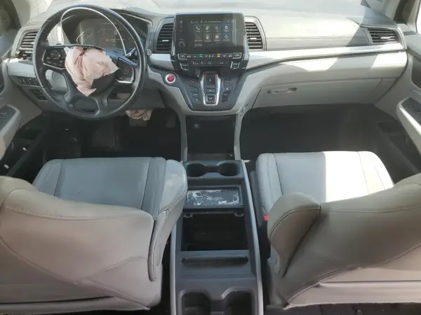 5FNRL6H72JB105645 2018 HONDA ODYSSEY - Image 8