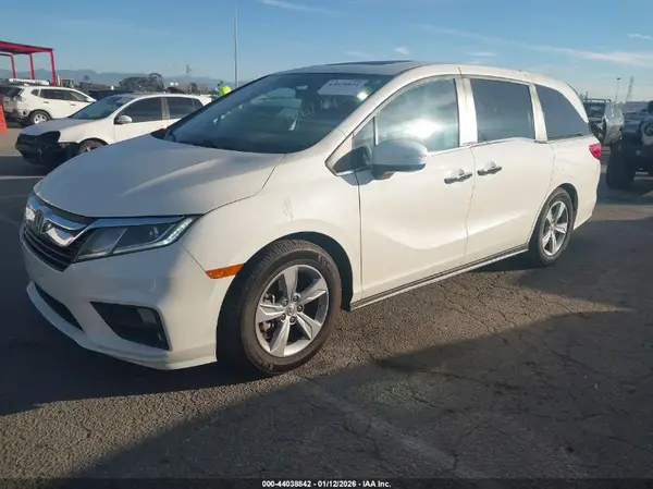 5FNRL6H72JB106181 2018 HONDA ODYSSEY - Image 2
