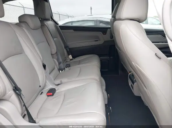 5FNRL6H72KB032827 2019 HONDA ODYSSEY - Image 8