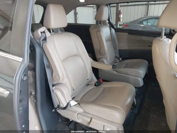 5FNRL6H72KB046498 2019 HONDA ODYSSEY - Image 8