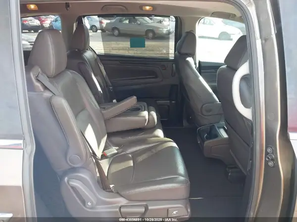 5FNRL6H72KB134015 2019 HONDA ODYSSEY - Image 8