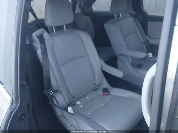 5FNRL6H72MB008529 2021 HONDA ODYSSEY - Image 8