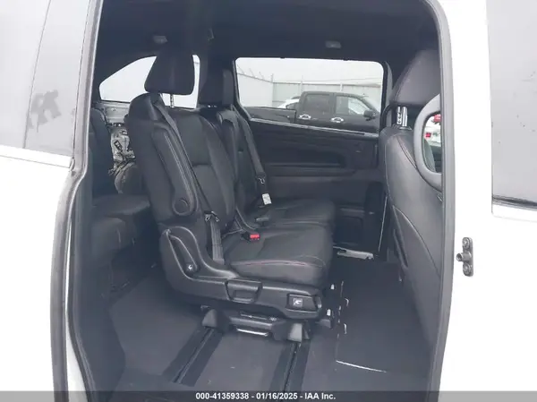 5FNRL6H72PB006834 2023 HONDA ODYSSEY - Image 8