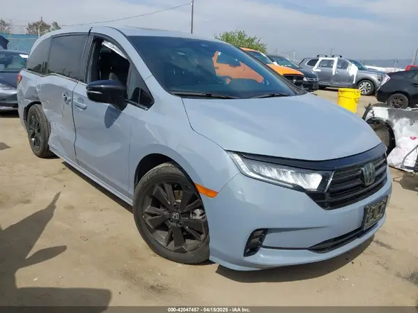 5FNRL6H72PB031975 2023 HONDA ODYSSEY - Image 1