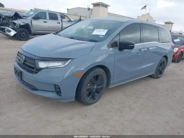 5FNRL6H72PB078648 2023 HONDA ODYSSEY - Image 2
