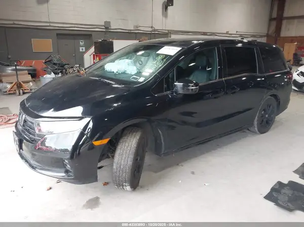 5FNRL6H72RB072223 2024 HONDA ODYSSEY - Image 2